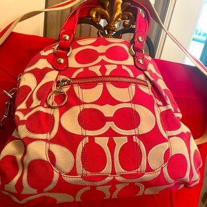 Nice coach bag pretty and pink